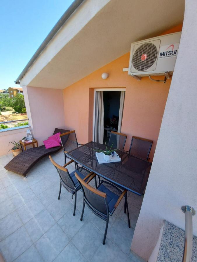 Tomic Apartma Biograd Na Moru