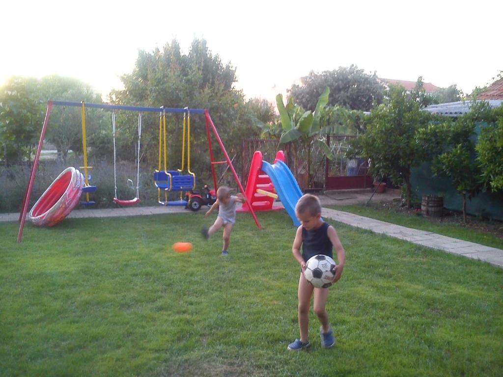 Apartma Tomic *